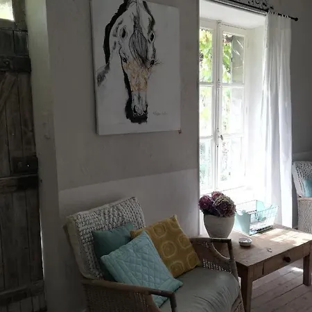 D'hote Equestre Au Petit Bonheur 3* Chateldon