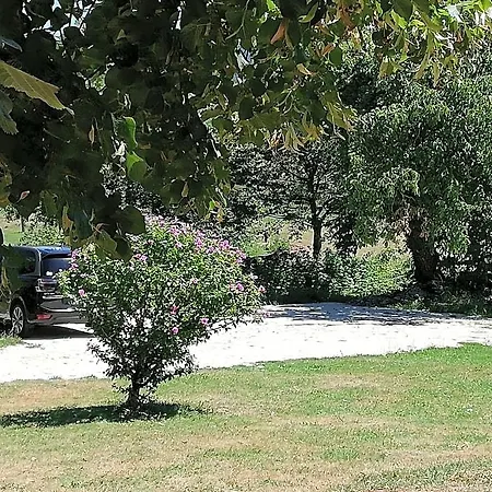 D'hote Equestre Au Petit Bonheur فندق مبيت وإفطار